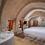 Magna Aurum Cave Hotel