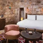 Hotel Magna Aurum Cave *