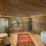 Magna Aurum Cave
