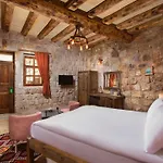 Hotel Magna Aurum Cave