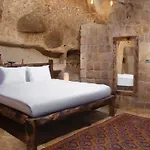 Magna Aurum Cave *