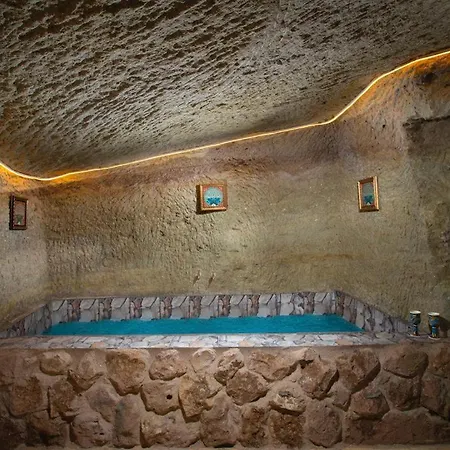 Magna Aurum Cave *
