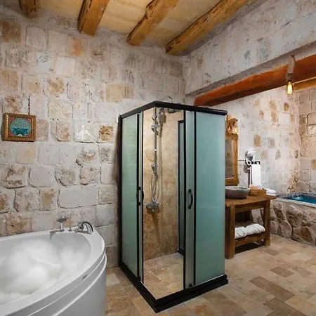 Elysium Cave & Отель